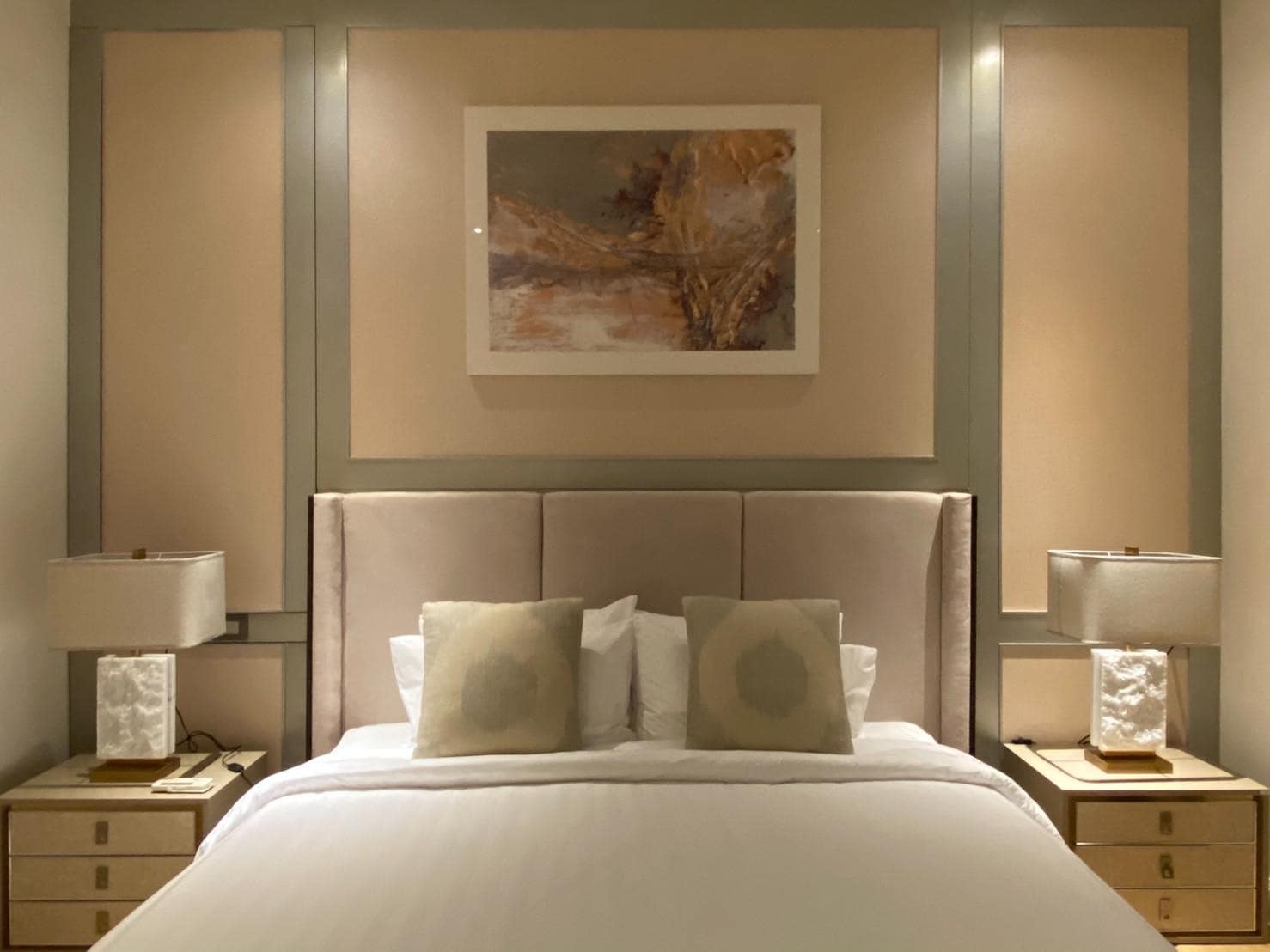 Magnolias Waterfront Residences, Luxury 3 Beds Condo for Rent Citadel