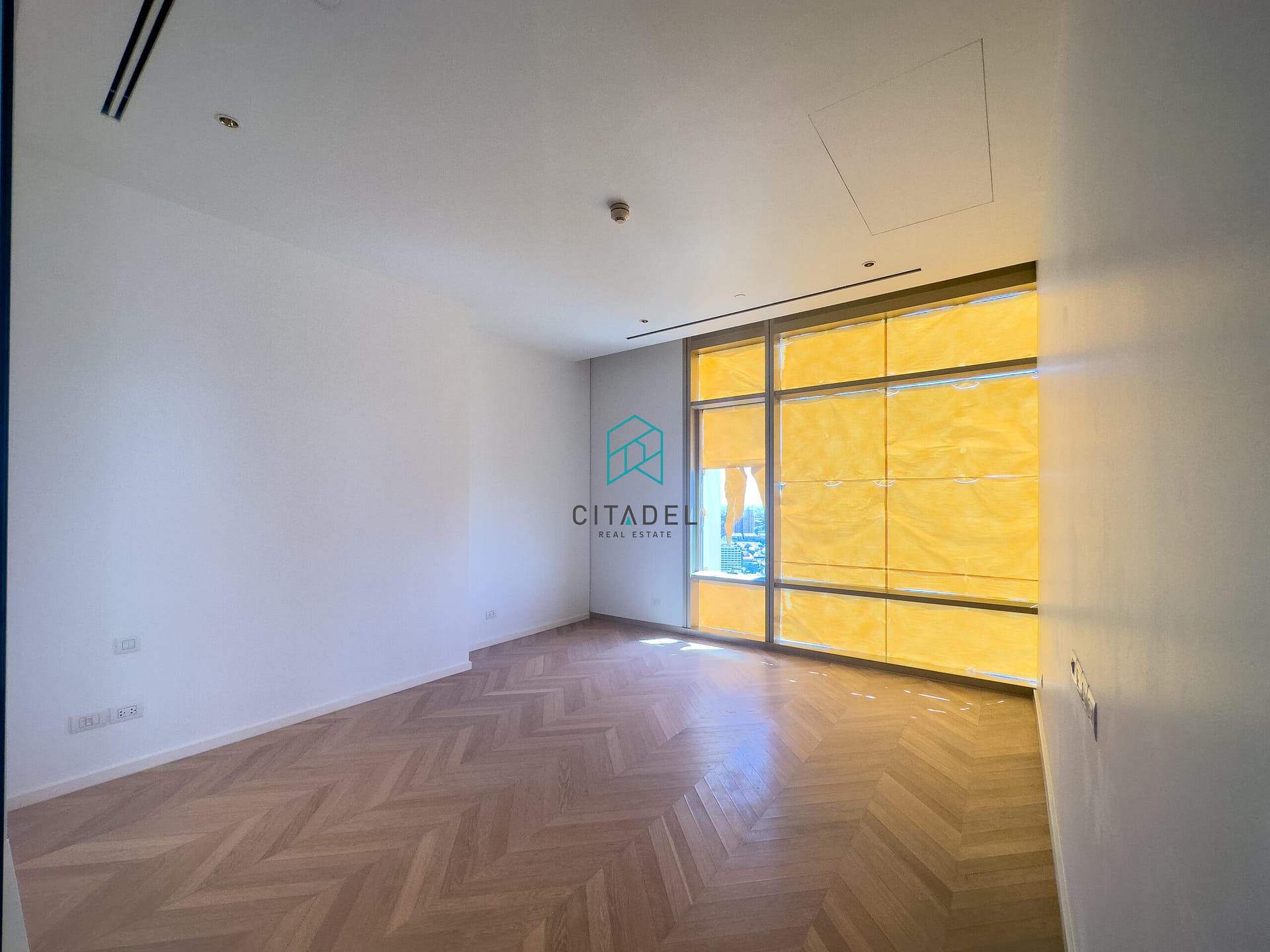 Four Seasons Private Residences Luxury Condo in Bangkok